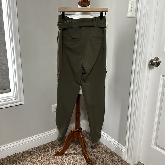 Express army green cargo pants with cinched ankles. Size 6R - Picture 2 of 6